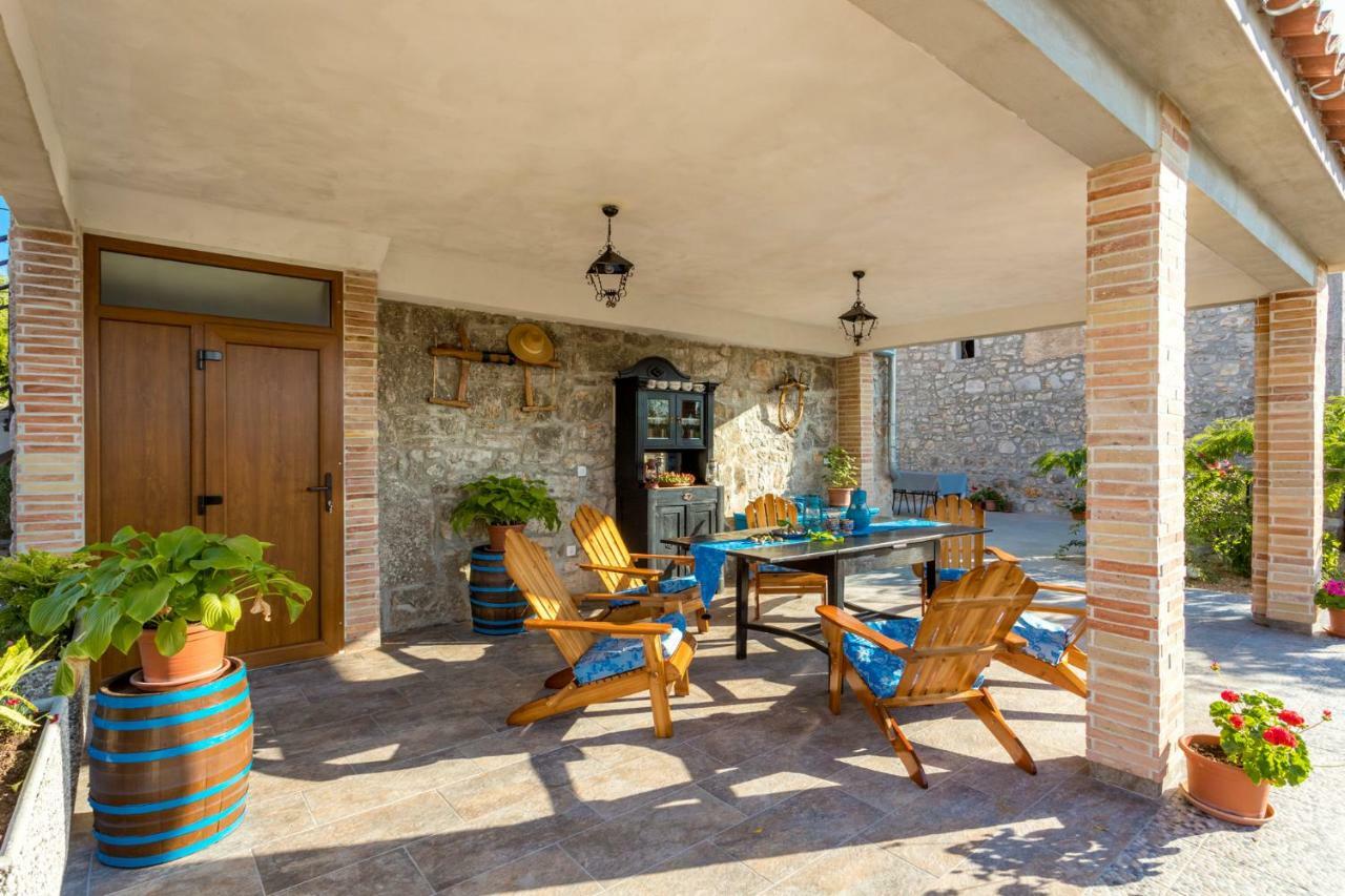 Country Villa St Anton Malinska Buitenkant foto